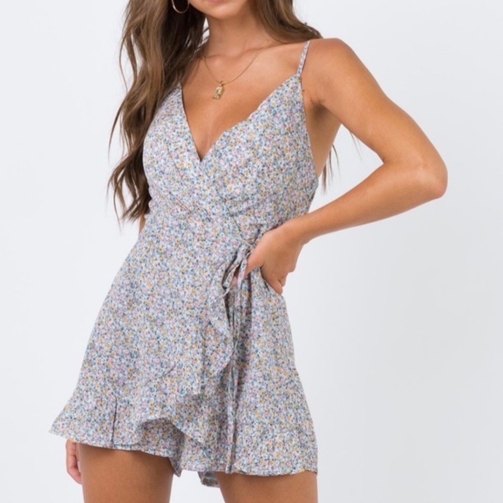 NWT Princess Polly Aamina Playsuit- Floral